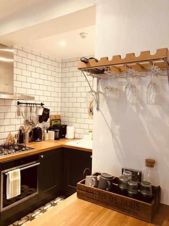 Central Brighton Flat, 3 Bedrooms, Sleeps 6, Close To Shops And Beach Екстер'єр фото