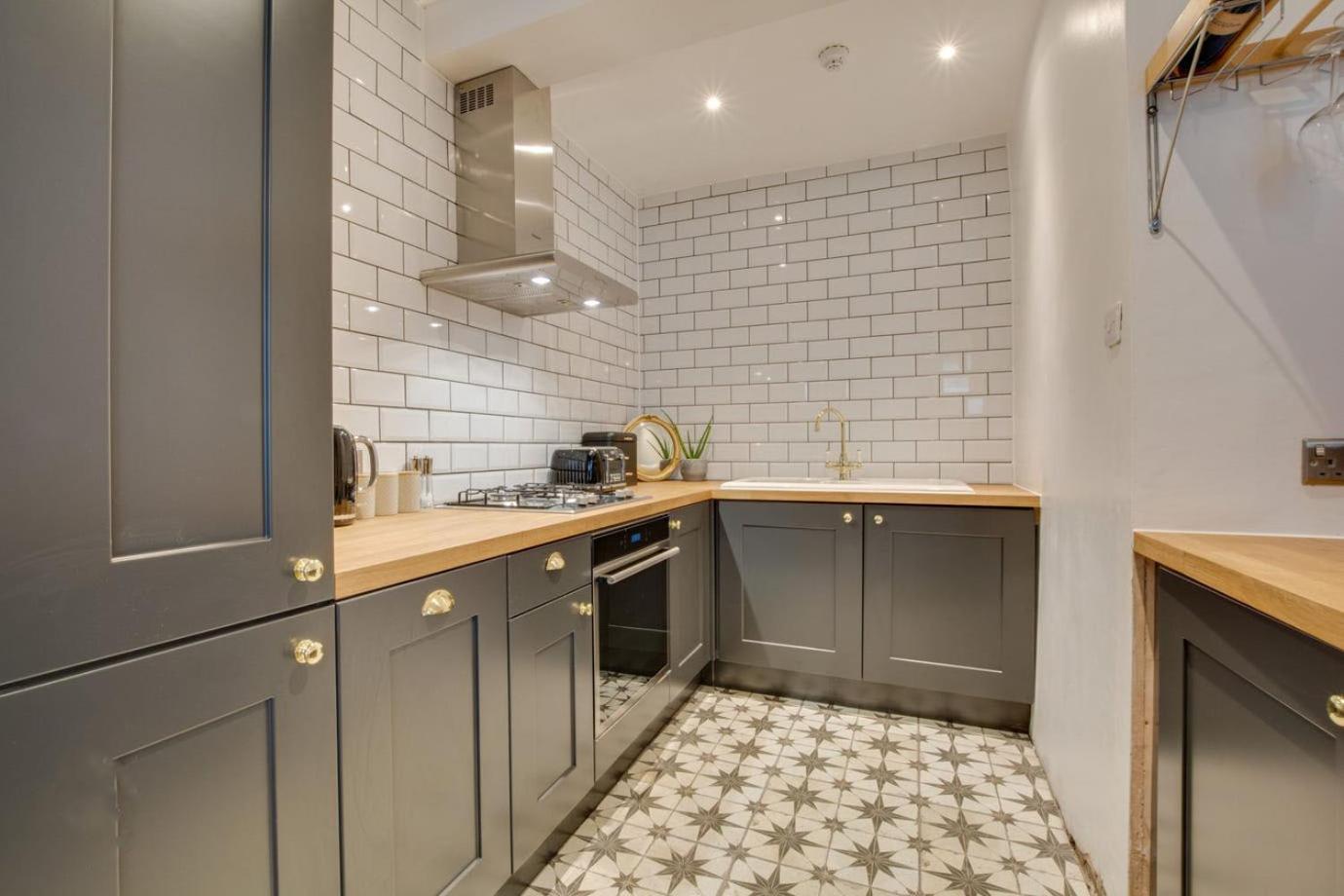 Central Brighton Flat, 3 Bedrooms, Sleeps 6, Close To Shops And Beach Екстер'єр фото